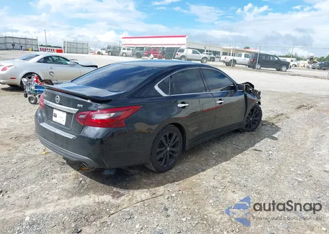 2017 Nissan Altima 2.5 Sr z USA, uszkodzony, nr VIN 1N4AL3AP4HC217026